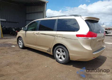 2012 Toyota Sienna Le V6 7 Passenger Auto Access Seat/Le V6 8 Passenger from USA, damaged, VIN 5TDKK3DC3CS205659